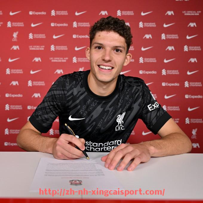 杏彩体育-回顾法甲球员赛季表现：关键球员的评分与技术统计